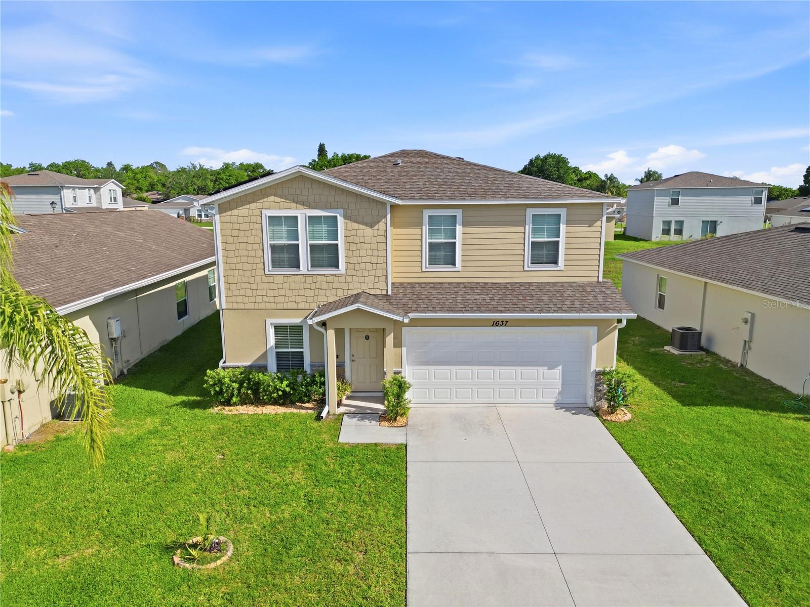 1637 Marble St Property Photo 4