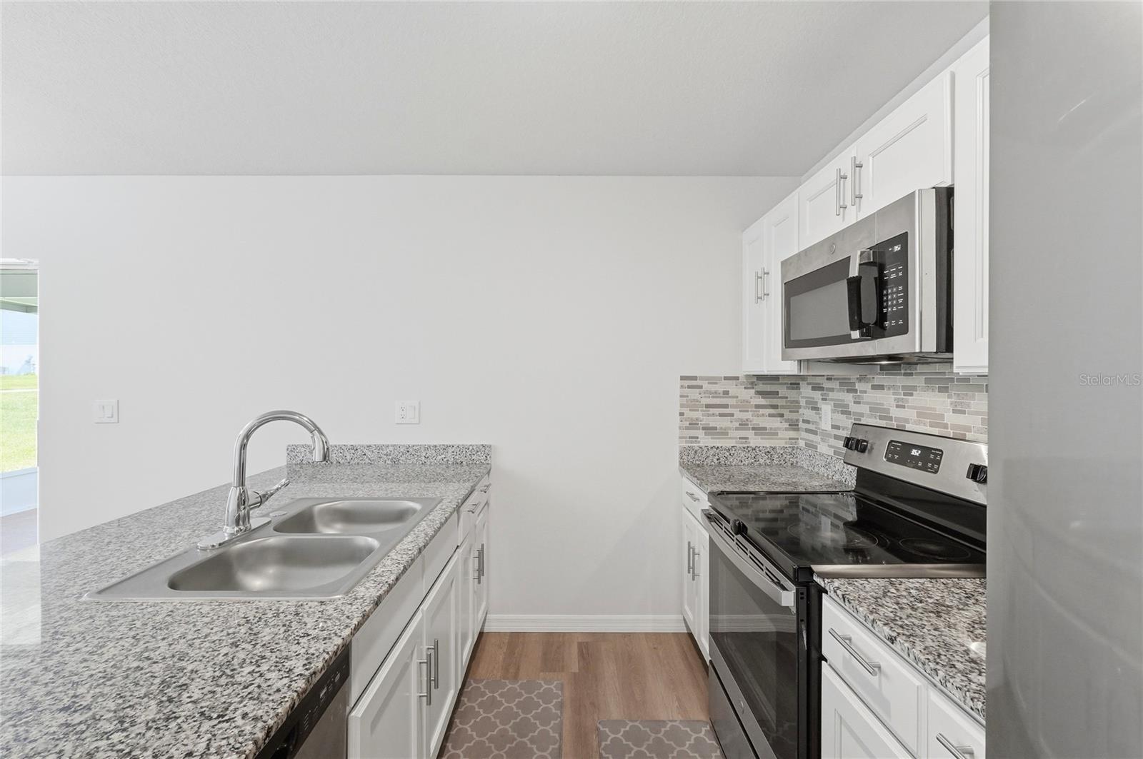 1637 Marble St Property Photo 21