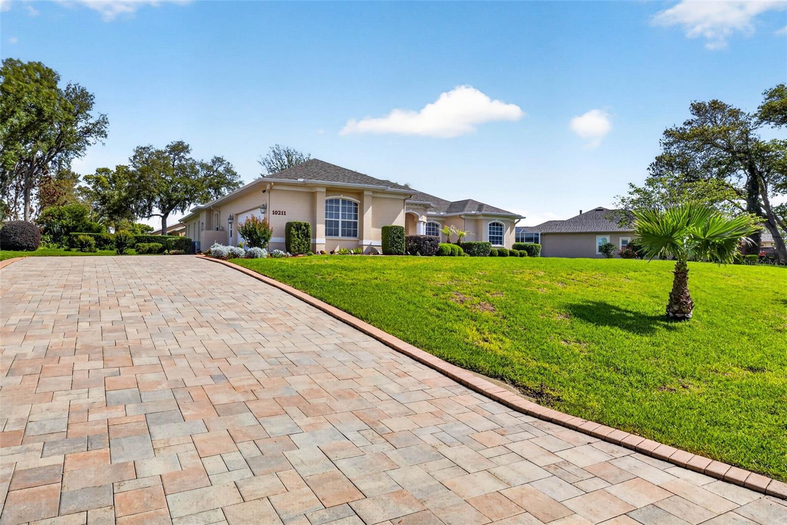 10211 Ridge Top Loop Property Photo 4