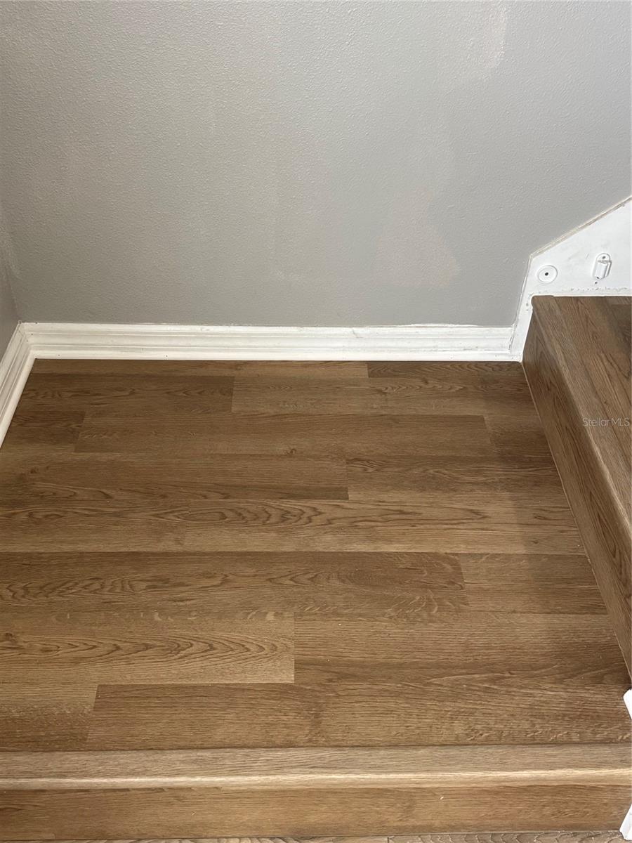14428 Dunrobin Dr Property Photo 16