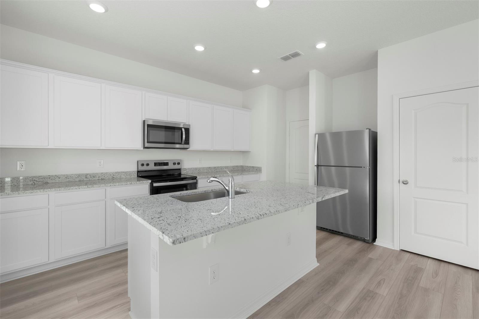 1783 White Elephant Loop Property Photo 8