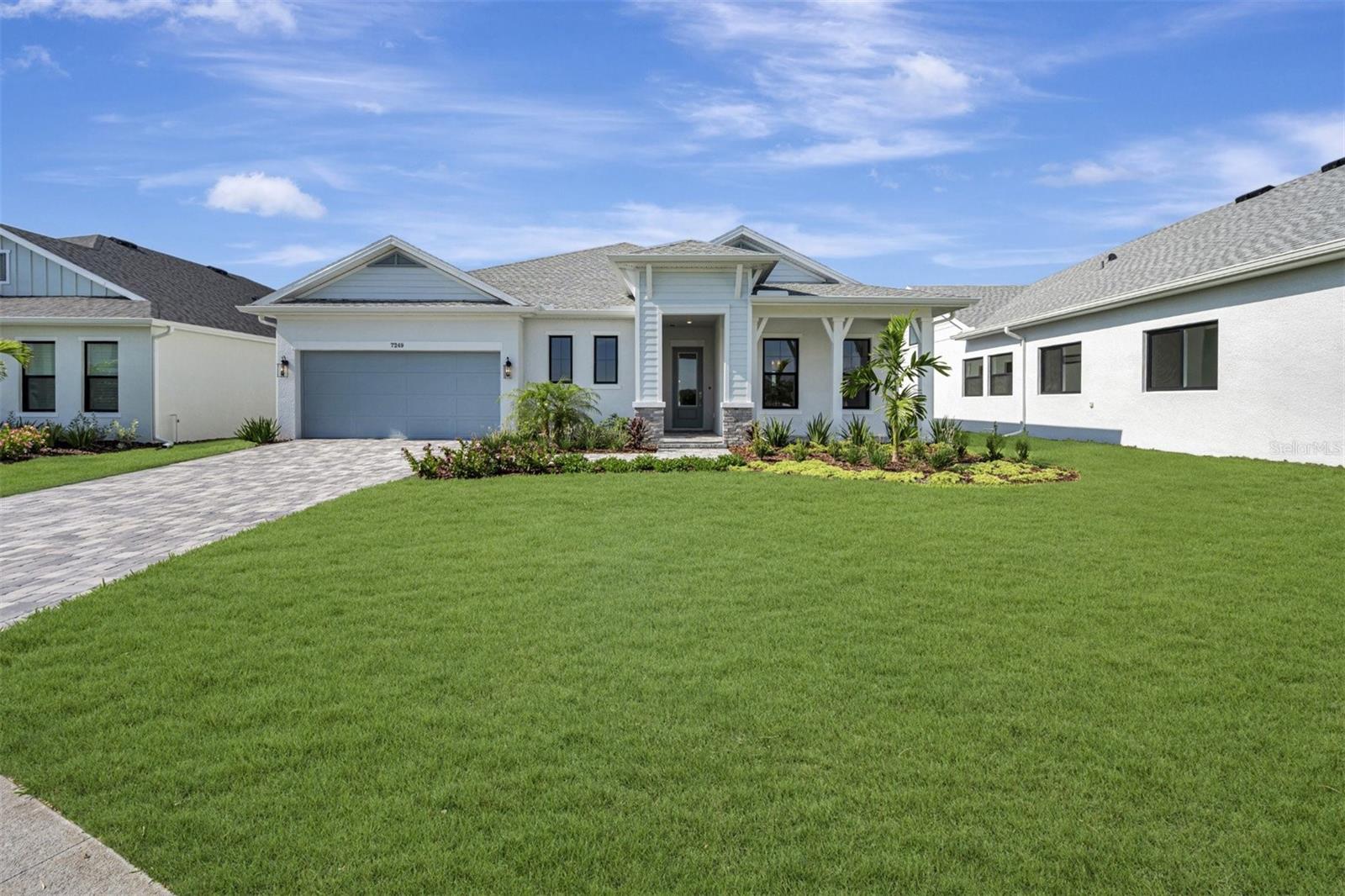 7249 Meadowshade Ct Property Photo 2