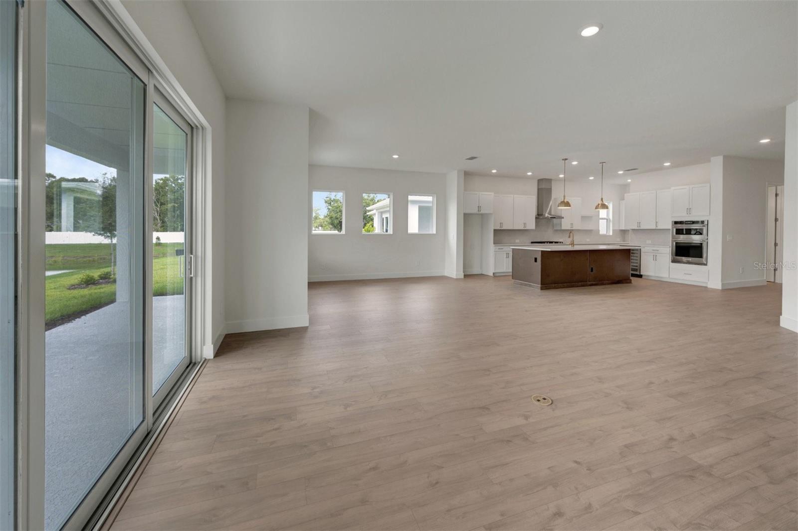 7249 Meadowshade Ct Property Photo 15