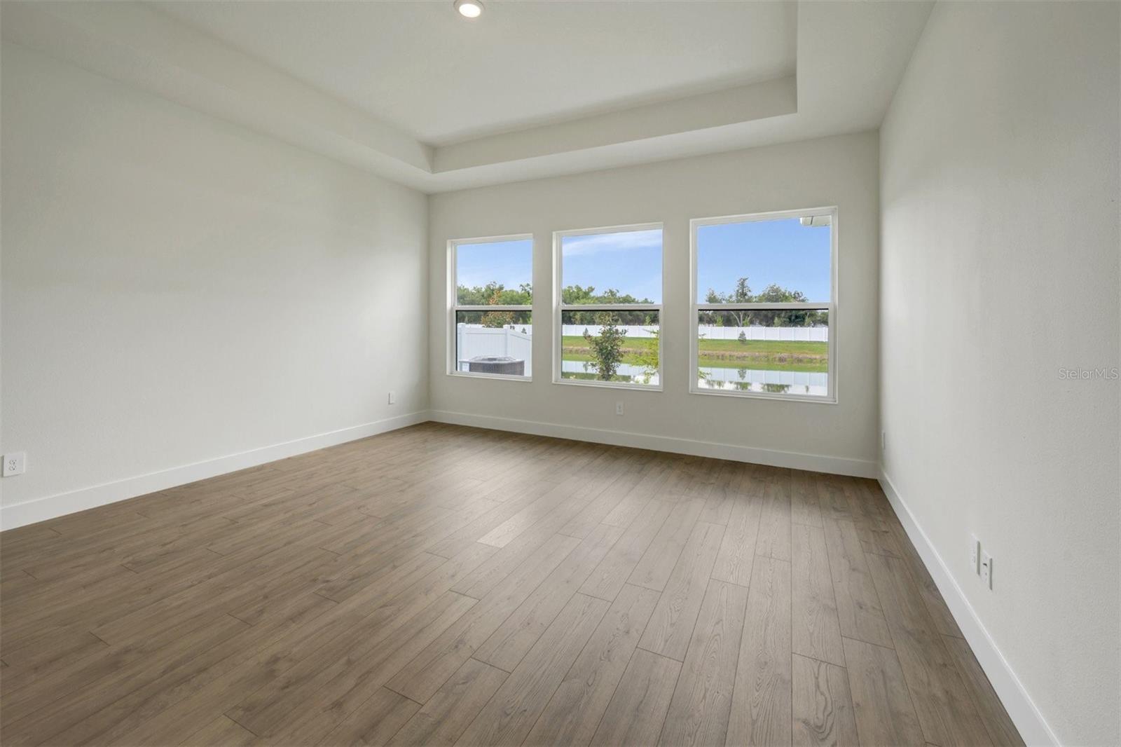 7249 Meadowshade Ct Property Photo 17