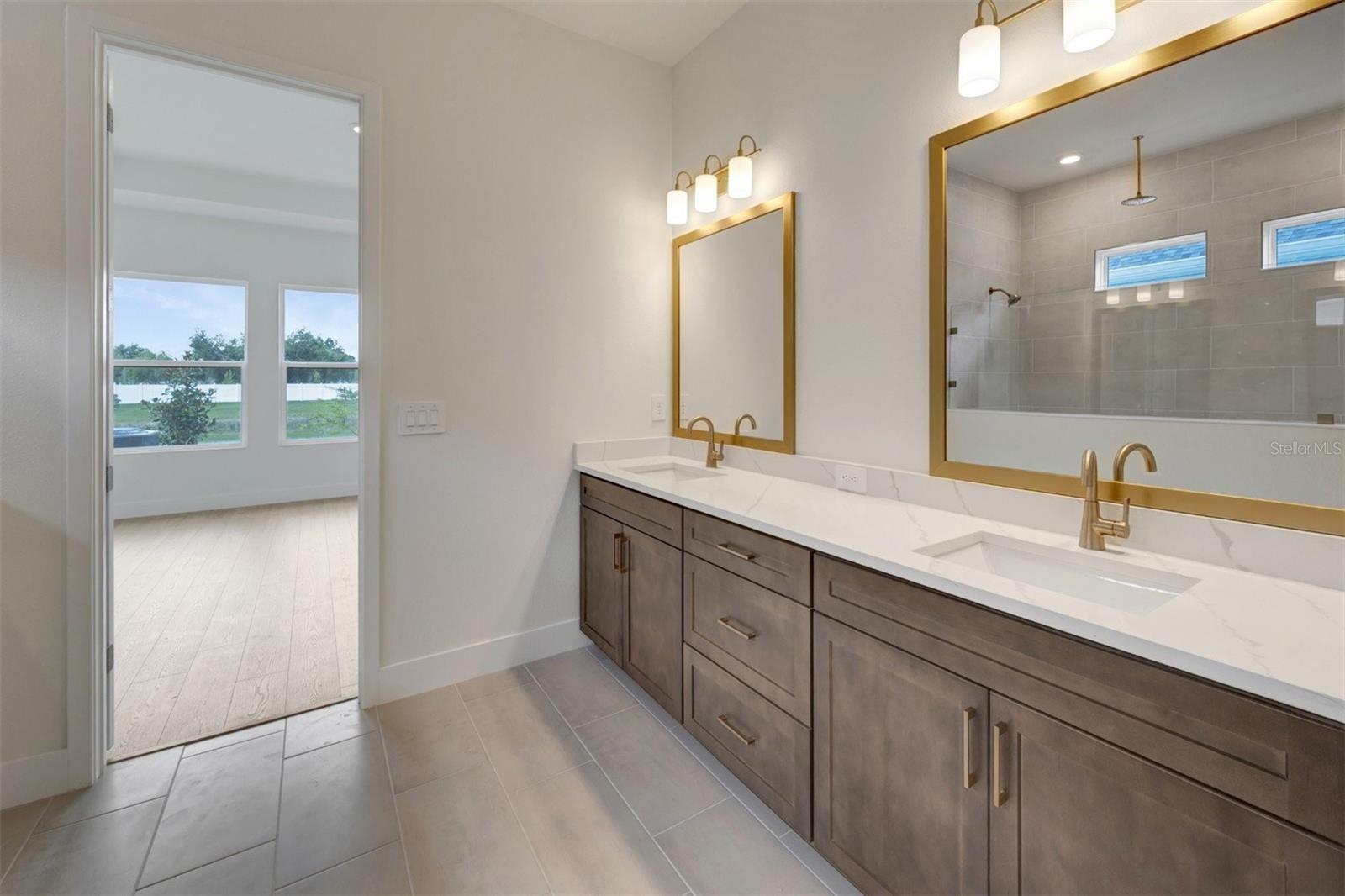 7249 Meadowshade Ct Property Photo 21