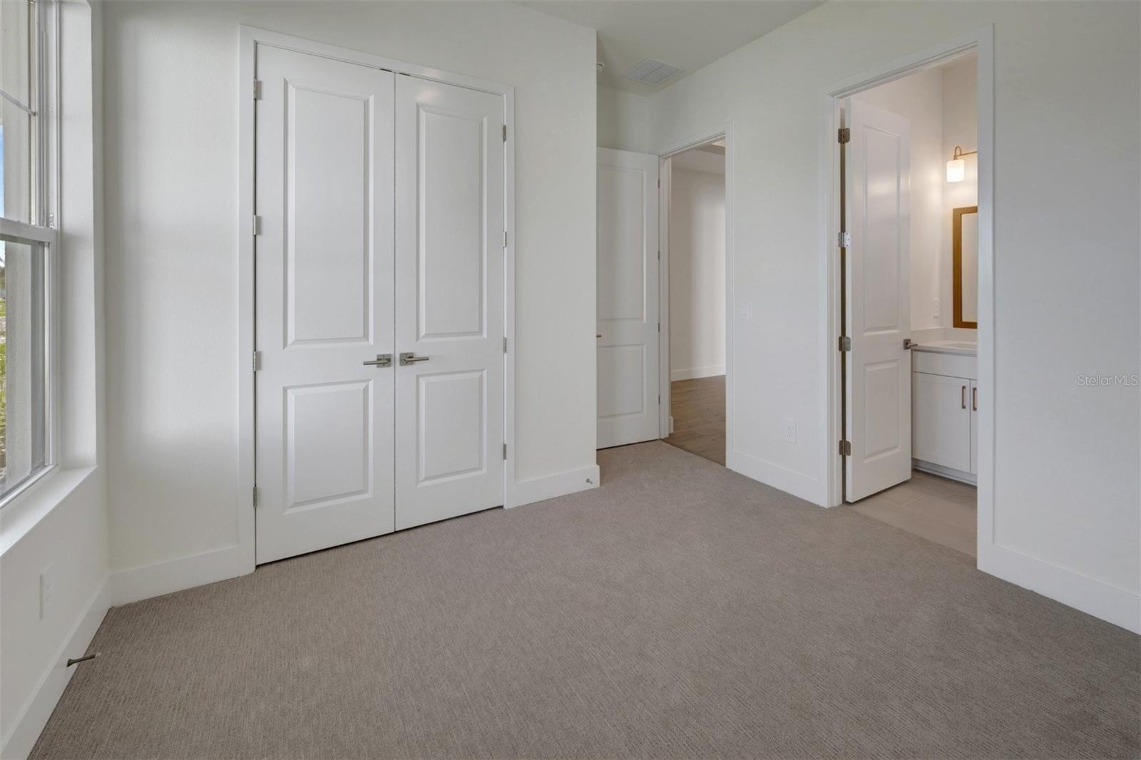 7249 Meadowshade Ct Property Photo 28