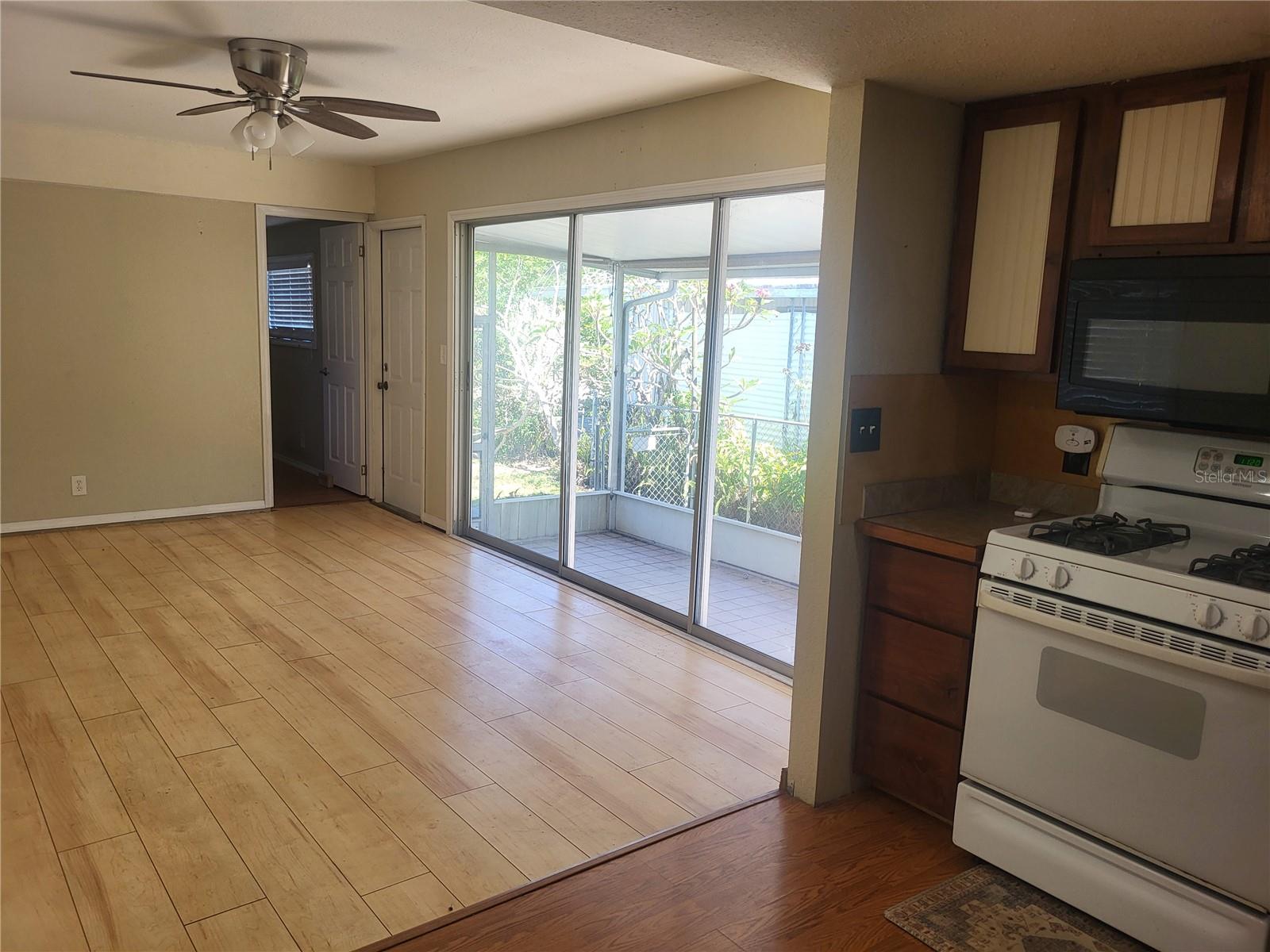 6580 Seminole Blvd #727 Property Photo 13