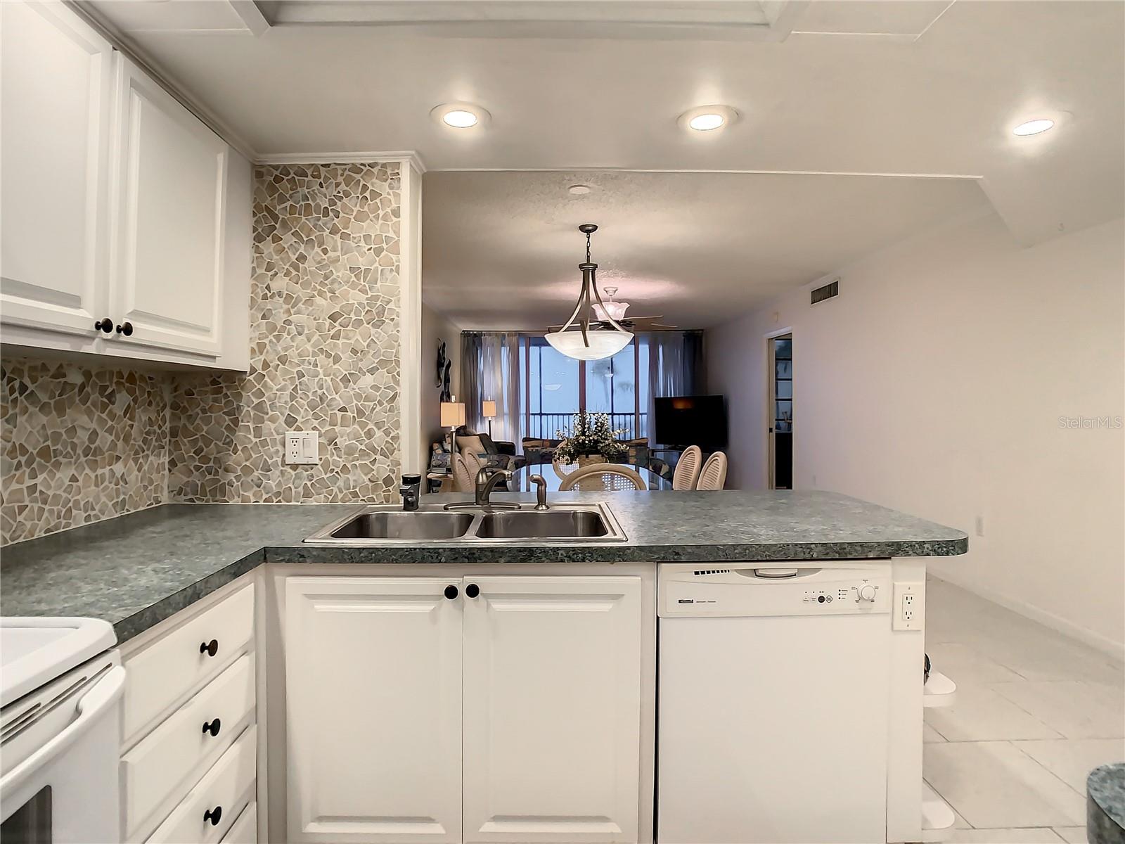 18304 Gulf Blvd #116 Property Photo 15