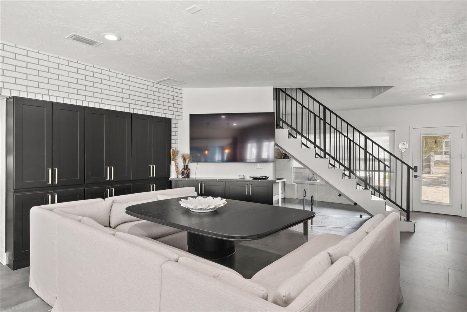 439 Causeway Blvd Property Photo 44