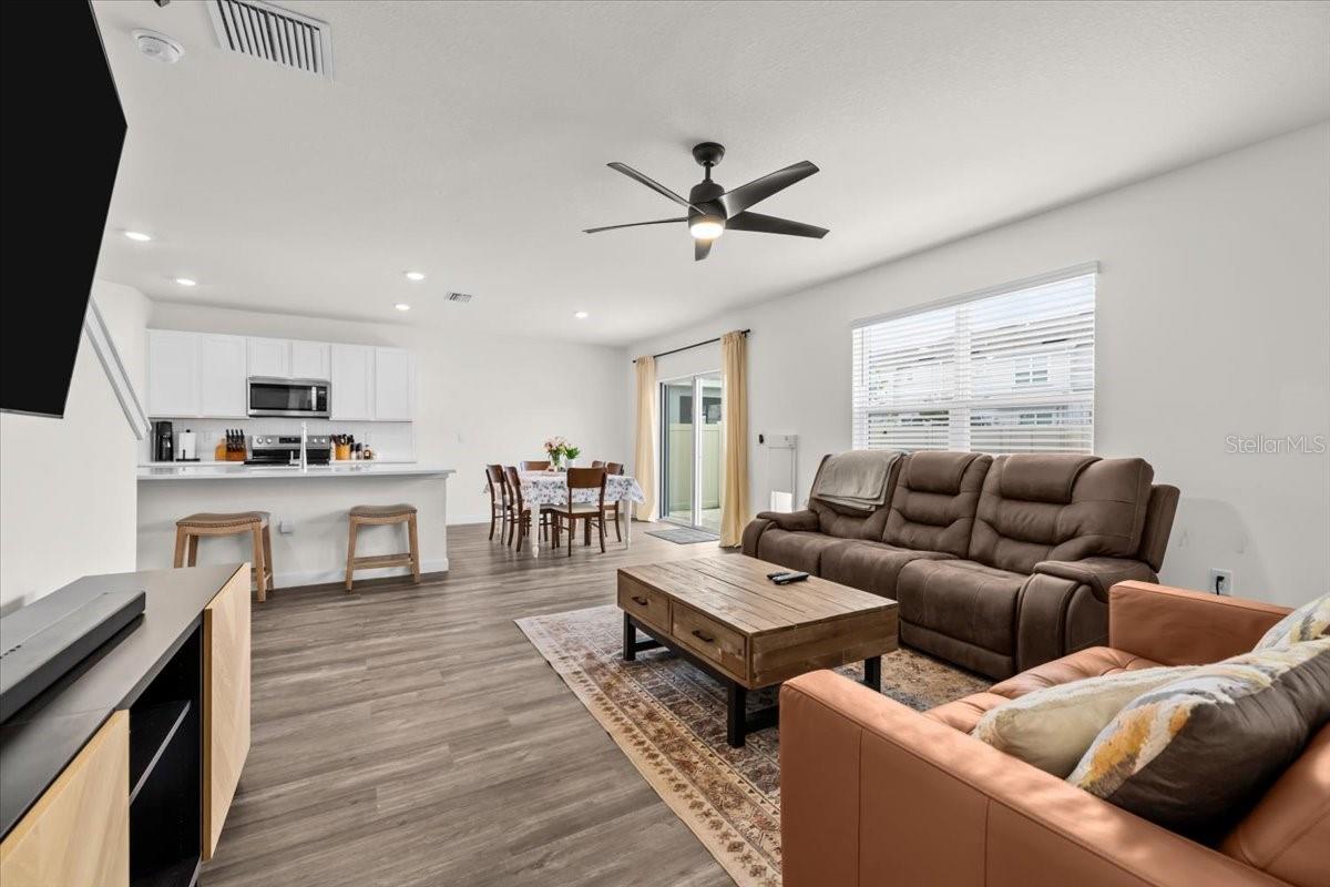 31891 Oyster Trellis Ln Property Photo 6