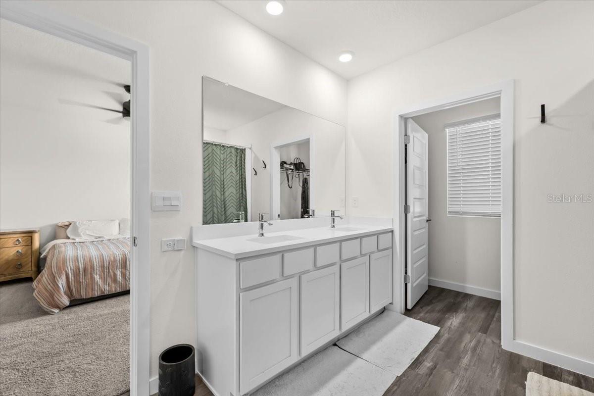 31891 Oyster Trellis Ln Property Photo 11