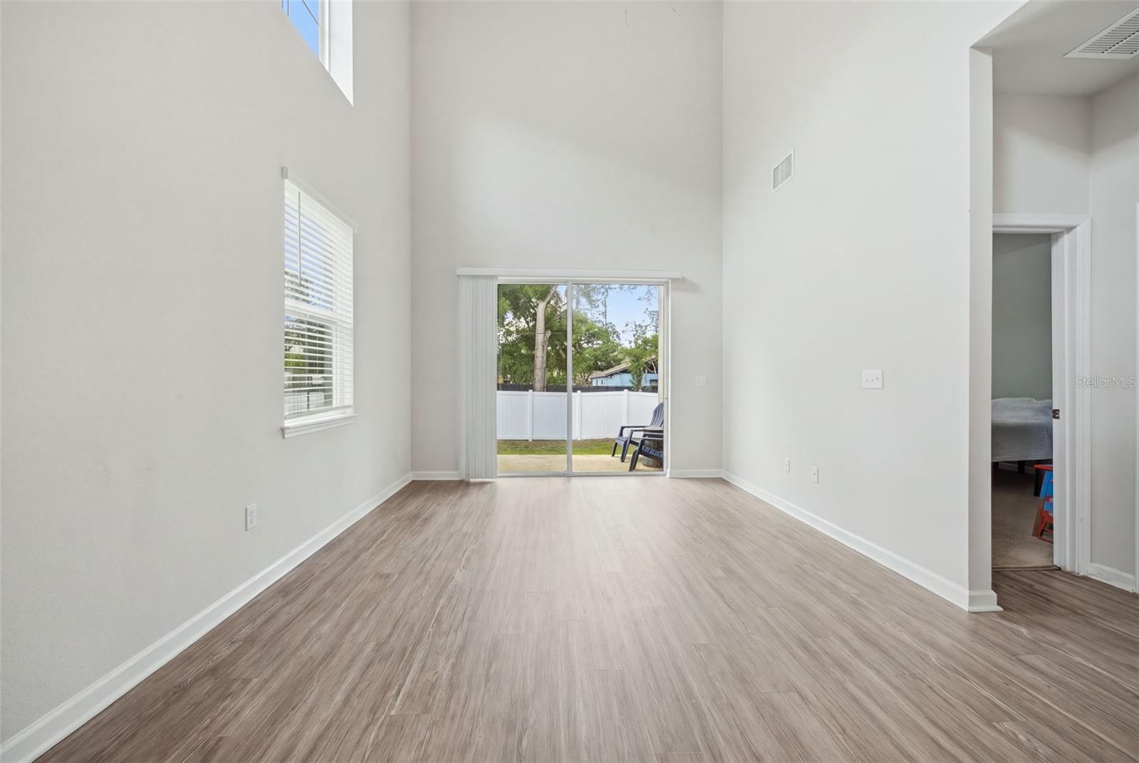 2130 Laceflower Dr Property Photo 8