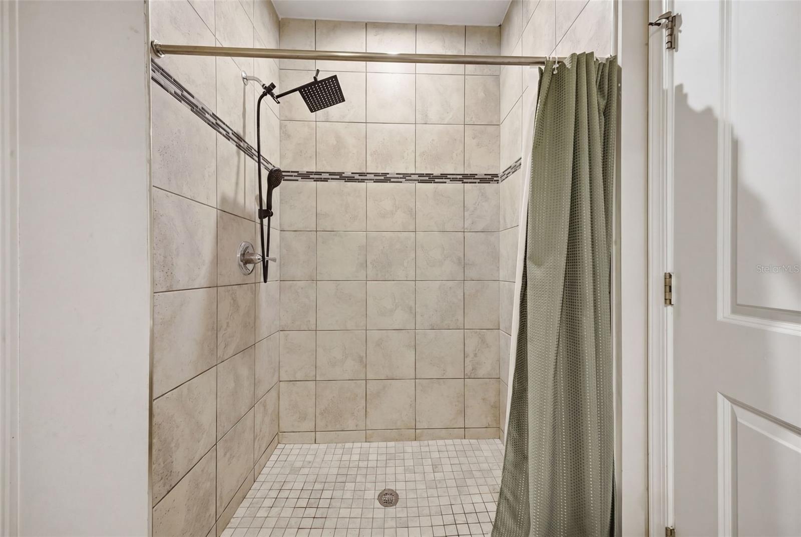2130 Laceflower Dr Property Photo 16
