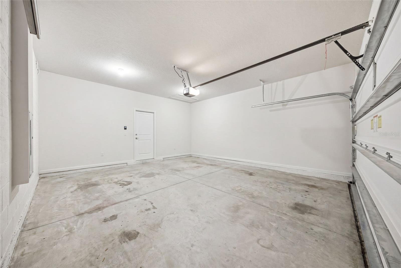 2130 Laceflower Dr Property Photo 27