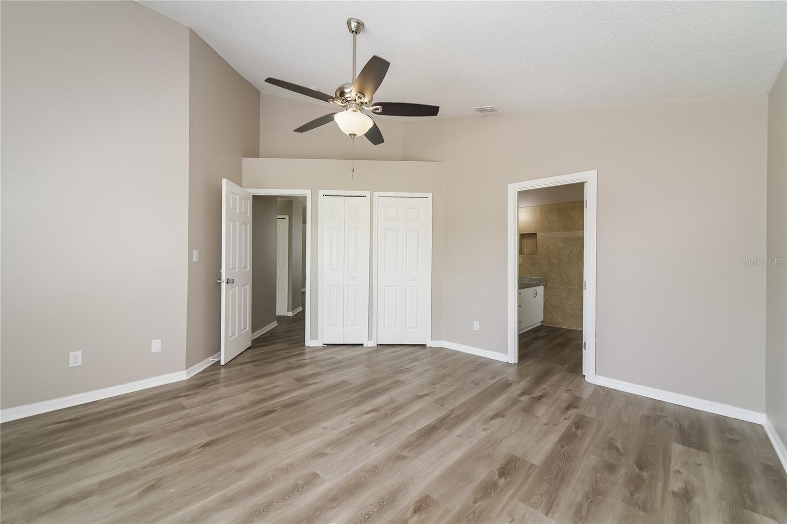 1003 Dorking Way Property Photo 12