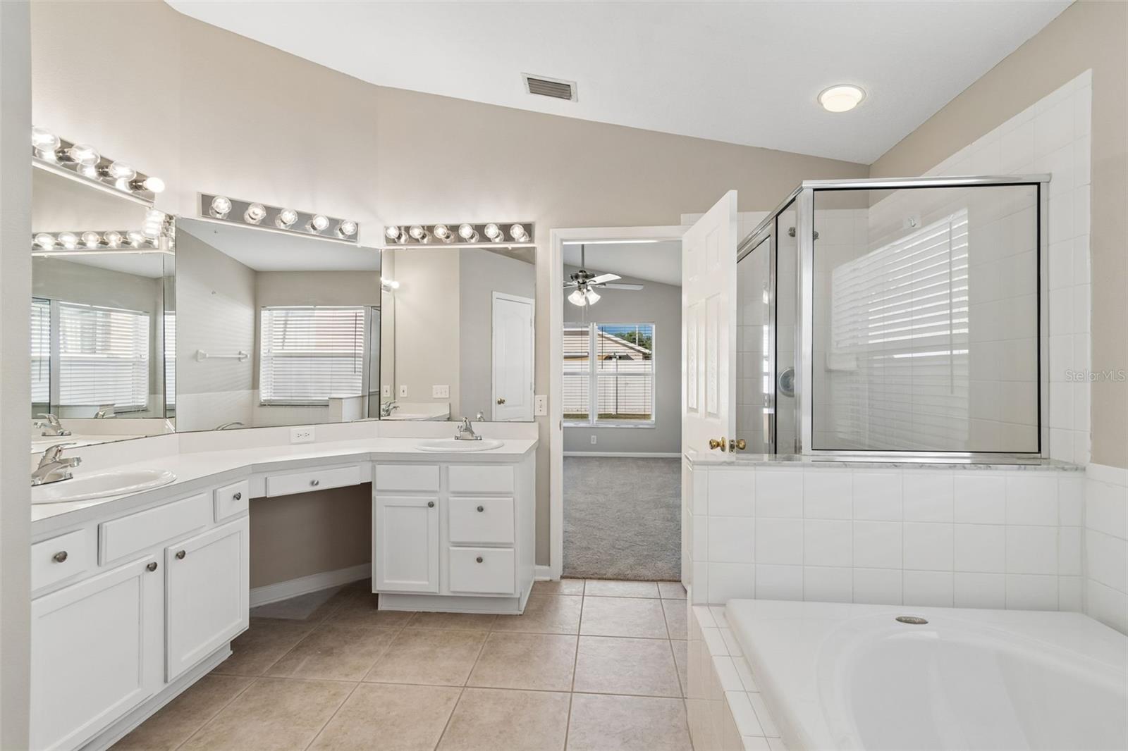 13226 Evening Sunset Ln Property Photo 27
