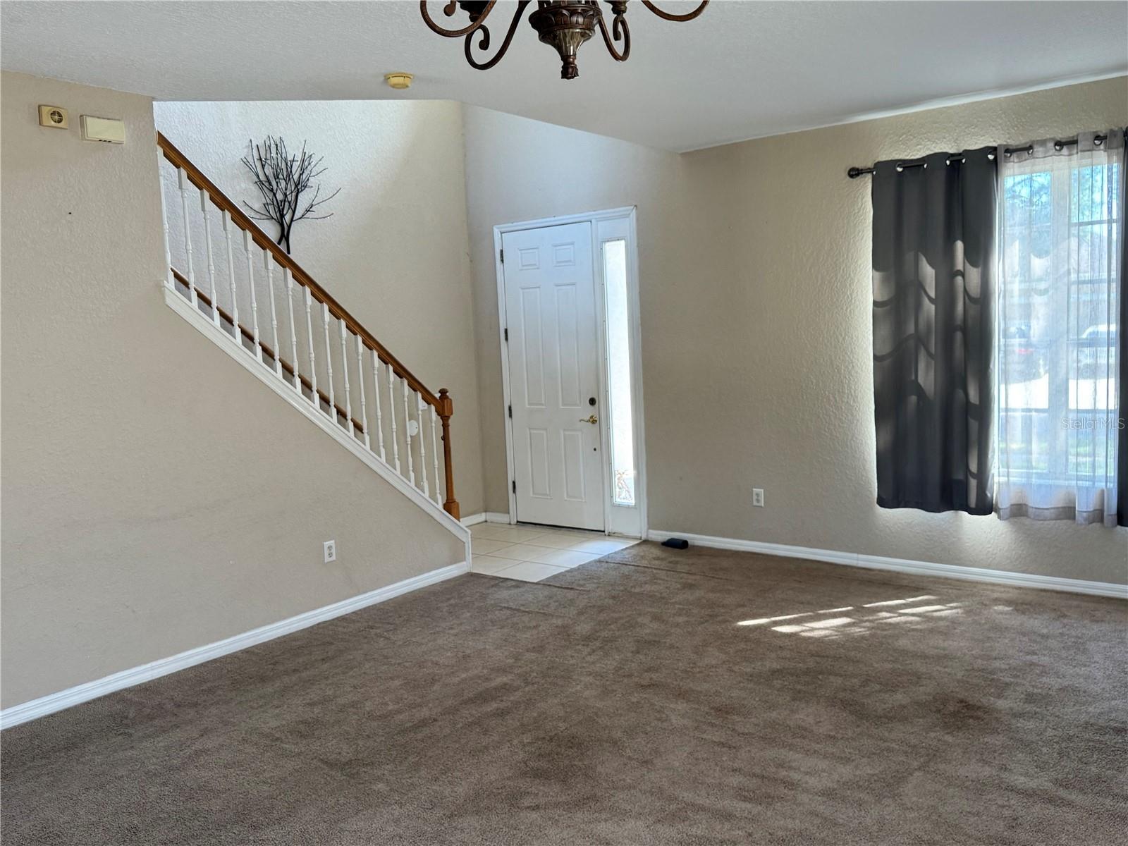 9023 Pinebreeze Dr Property Photo 4