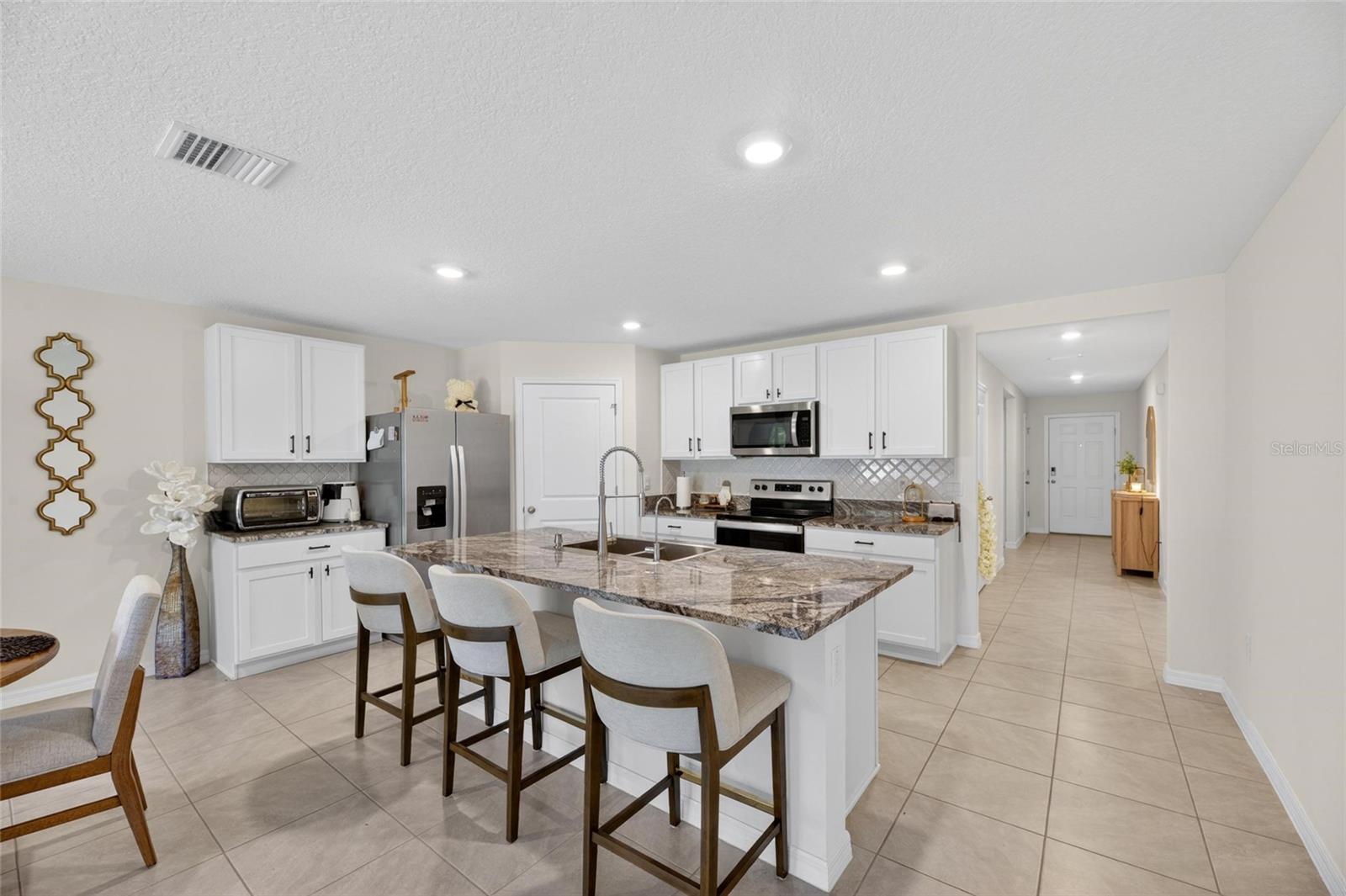 3255 Silver Date Dr Property Photo 2