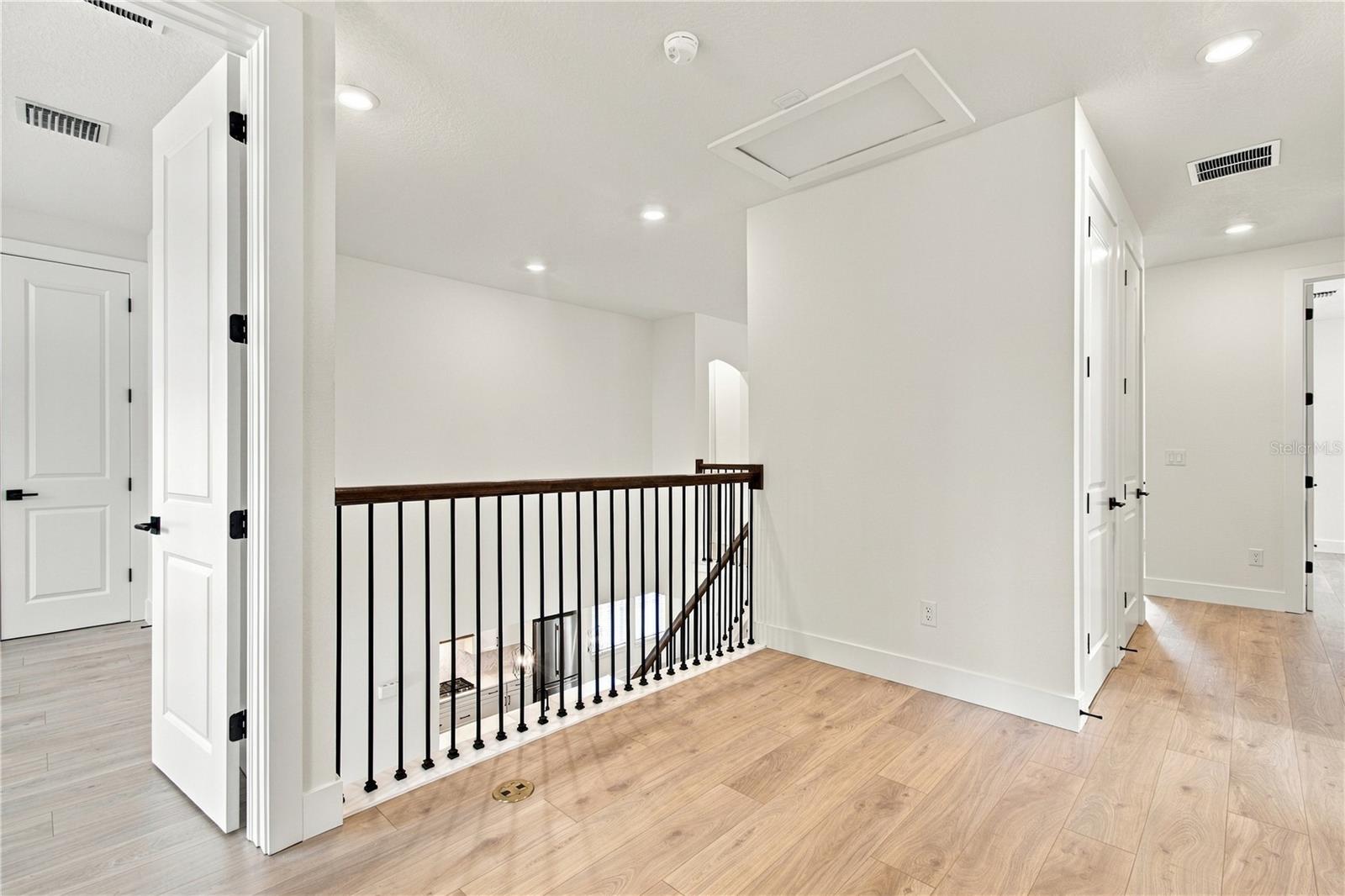 812 W Orient St Property Photo 23