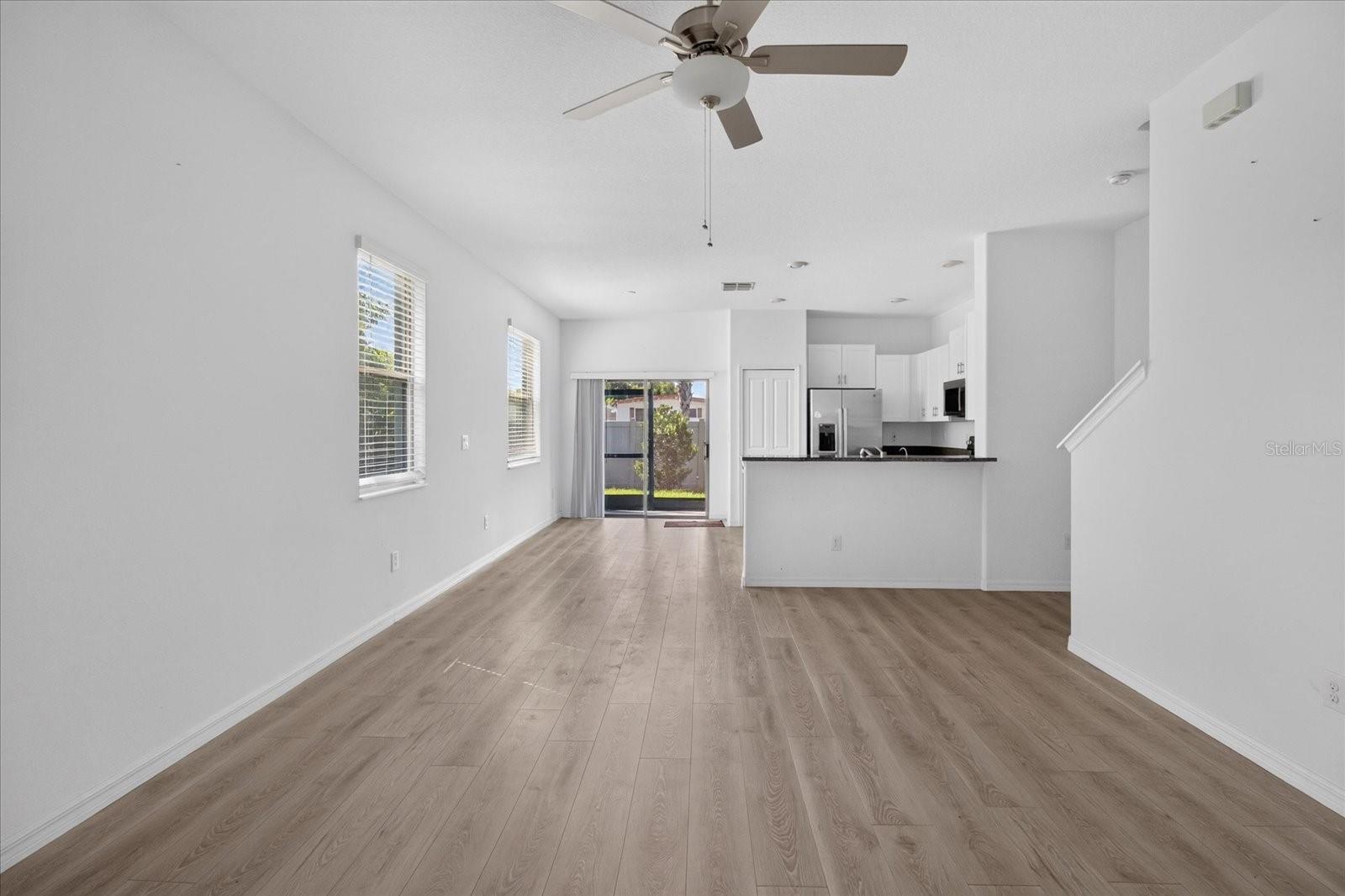 5226 Forum Blvd Property Photo 18