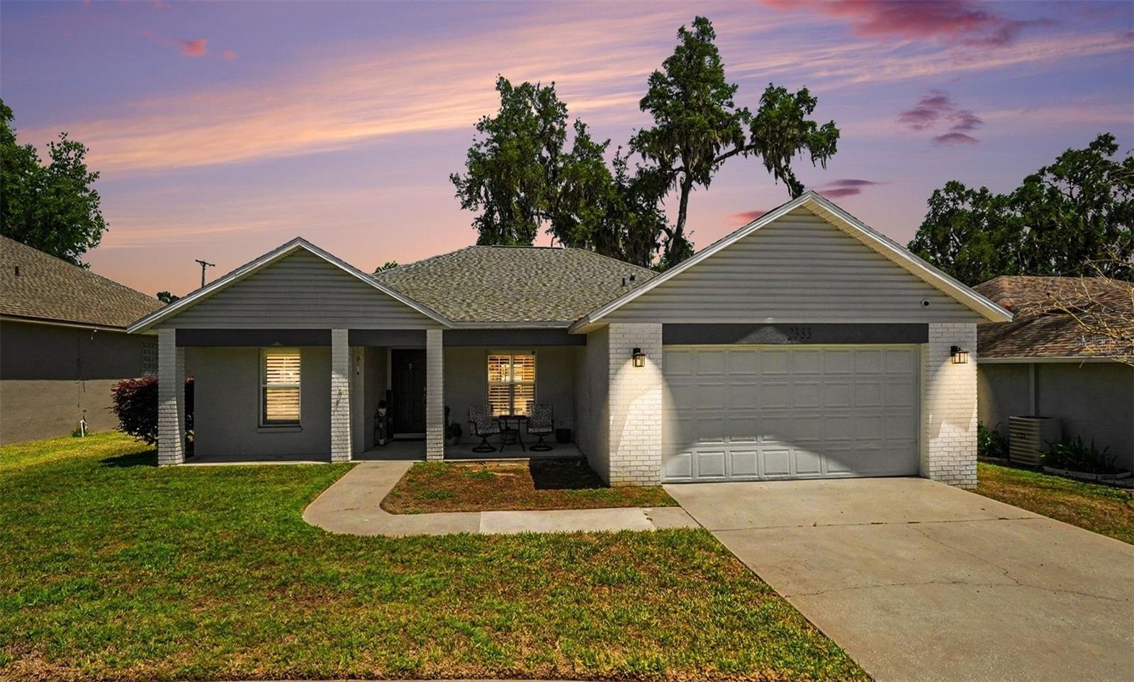 2333 Towering Oaks Cir Property Photo 1