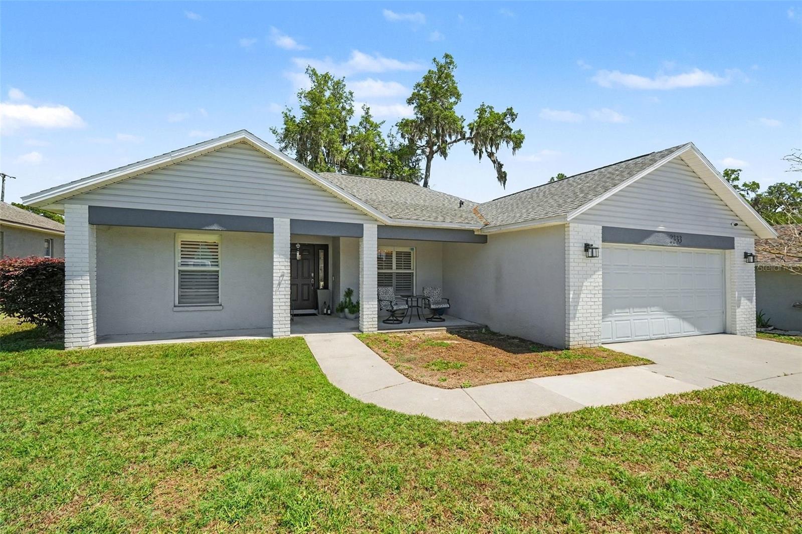 2333 Towering Oaks Cir Property Photo 2