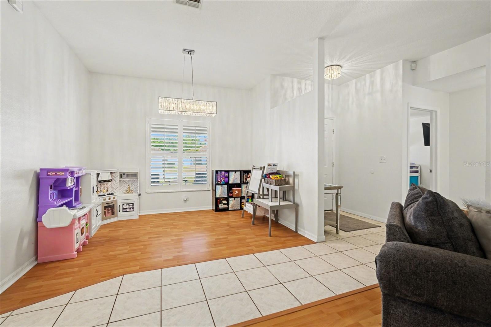 2333 Towering Oaks Cir Property Photo 8
