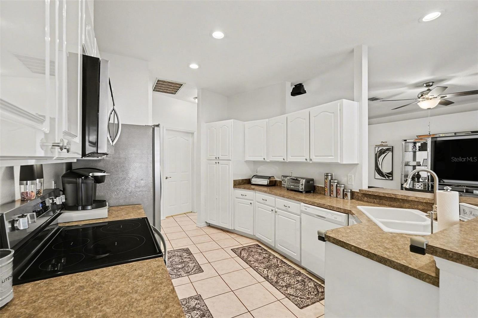 2333 Towering Oaks Cir Property Photo 12