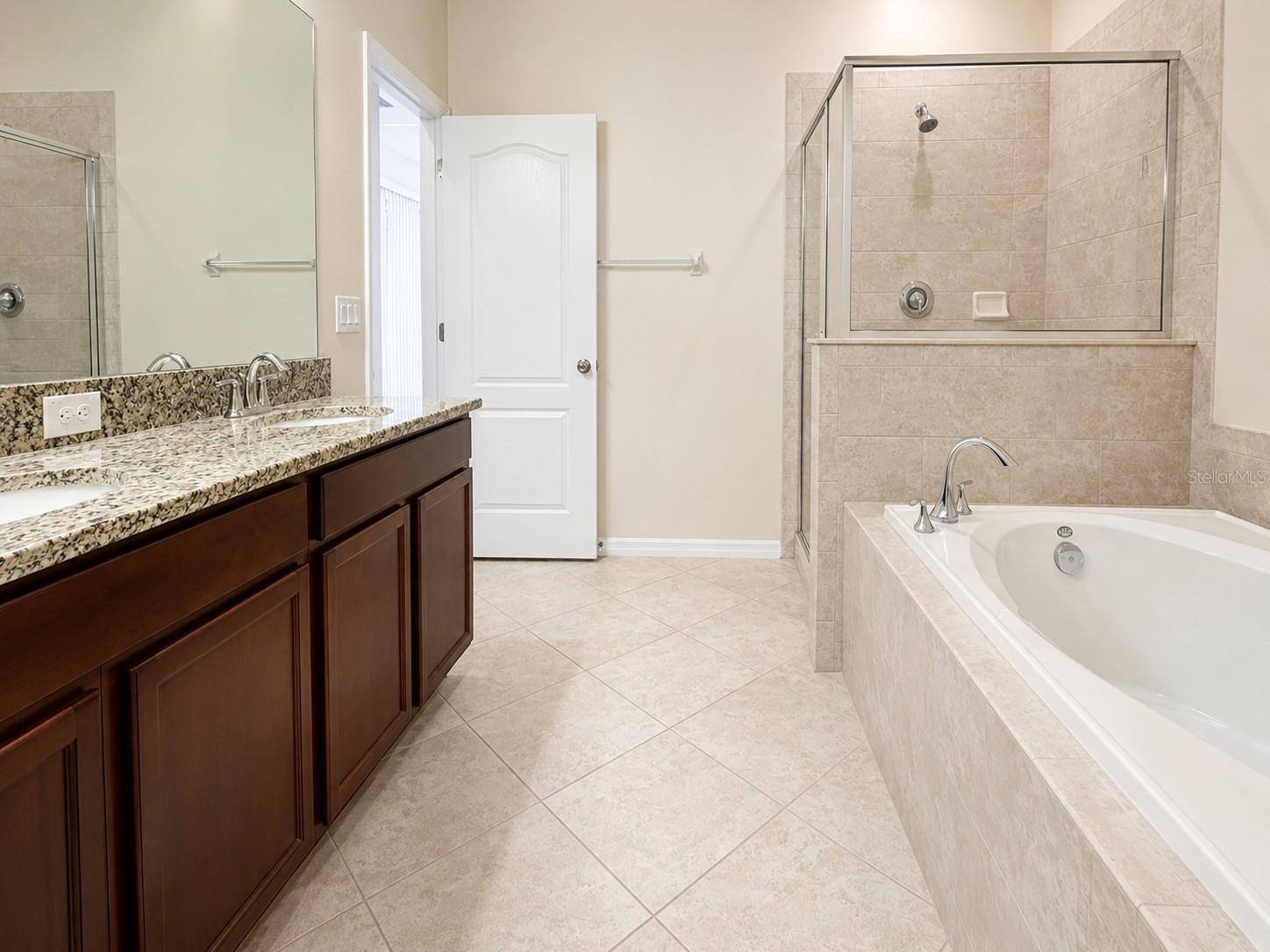 13814 Bee Tree Ct Property Photo 45