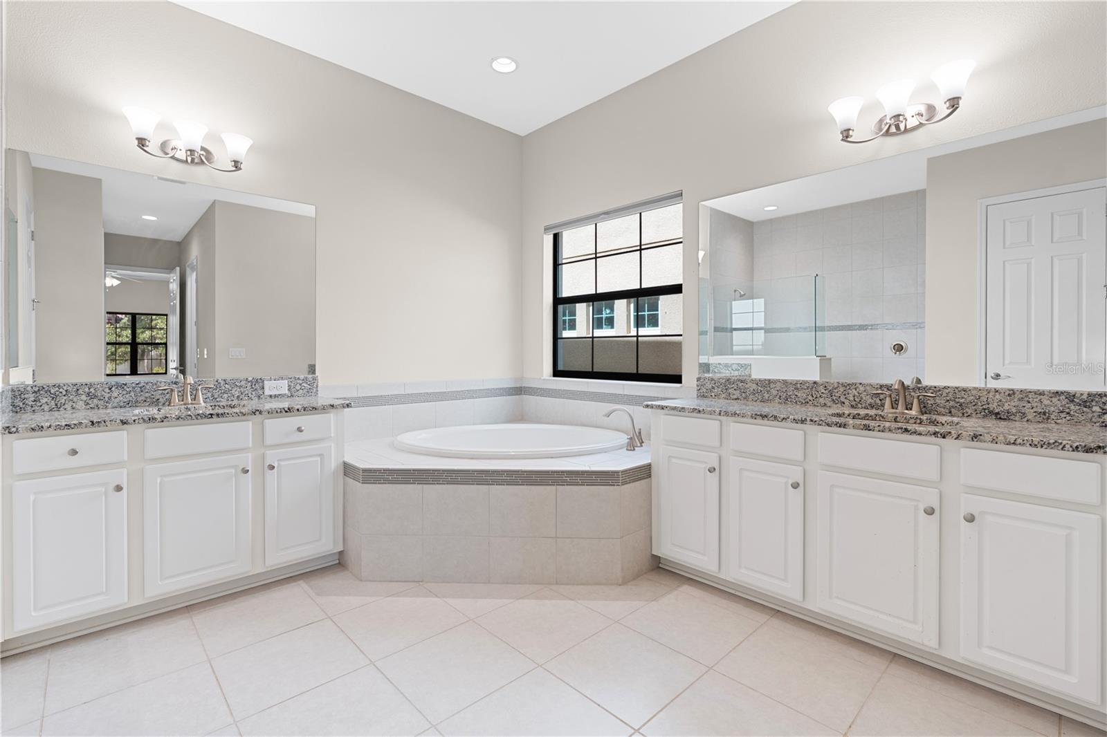 13830 Moonstone Canyon Dr Property Photo 27