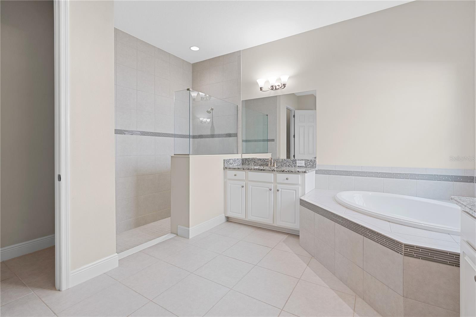 13830 Moonstone Canyon Dr Property Photo 28