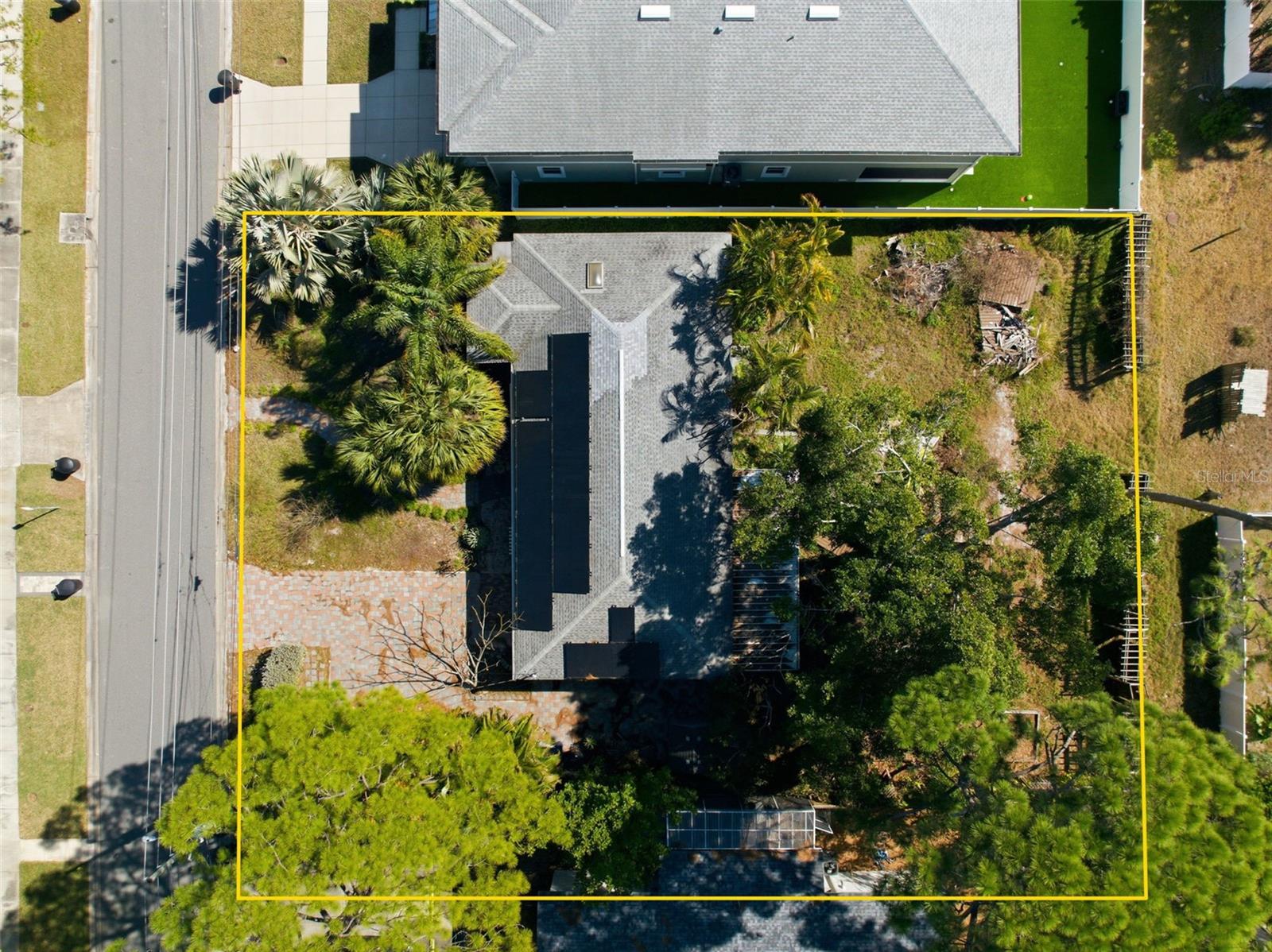 208 48TH AVE N Property Photo 1
