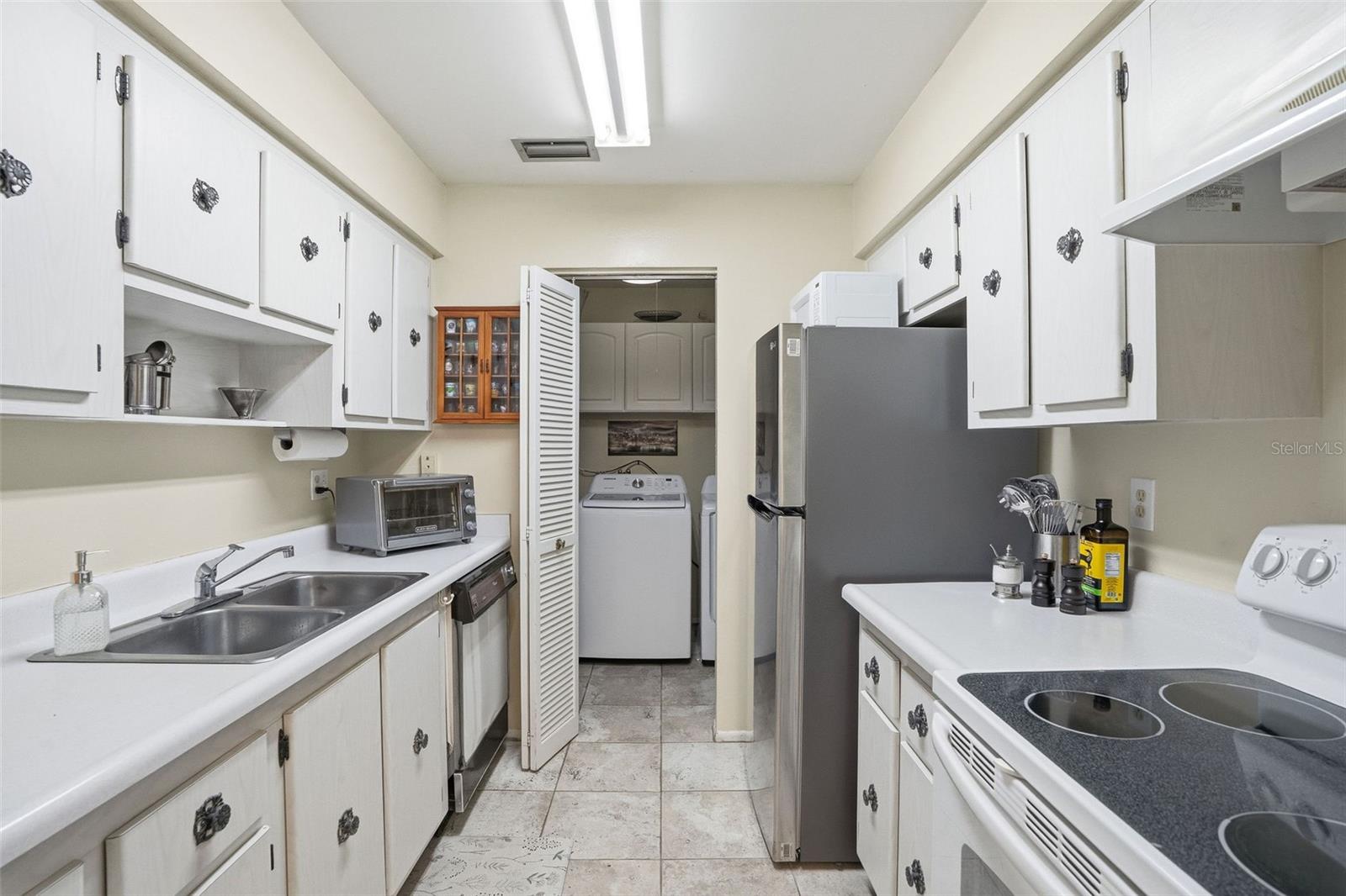 1715 Belleair Forest Dr #a Property Photo 7