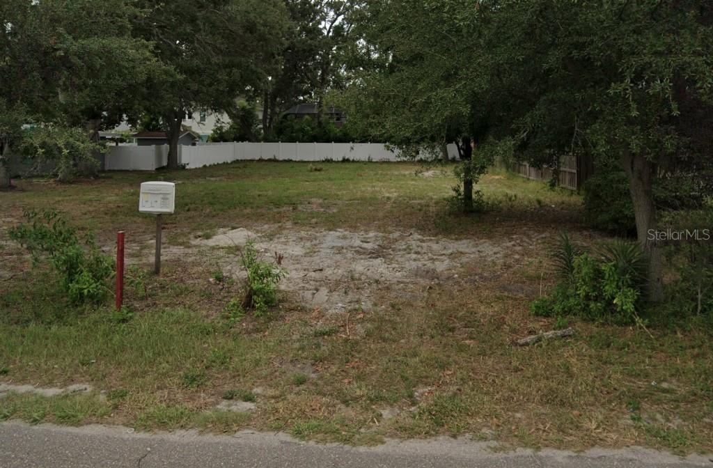 2405 S Lois Ave Property Photo 1
