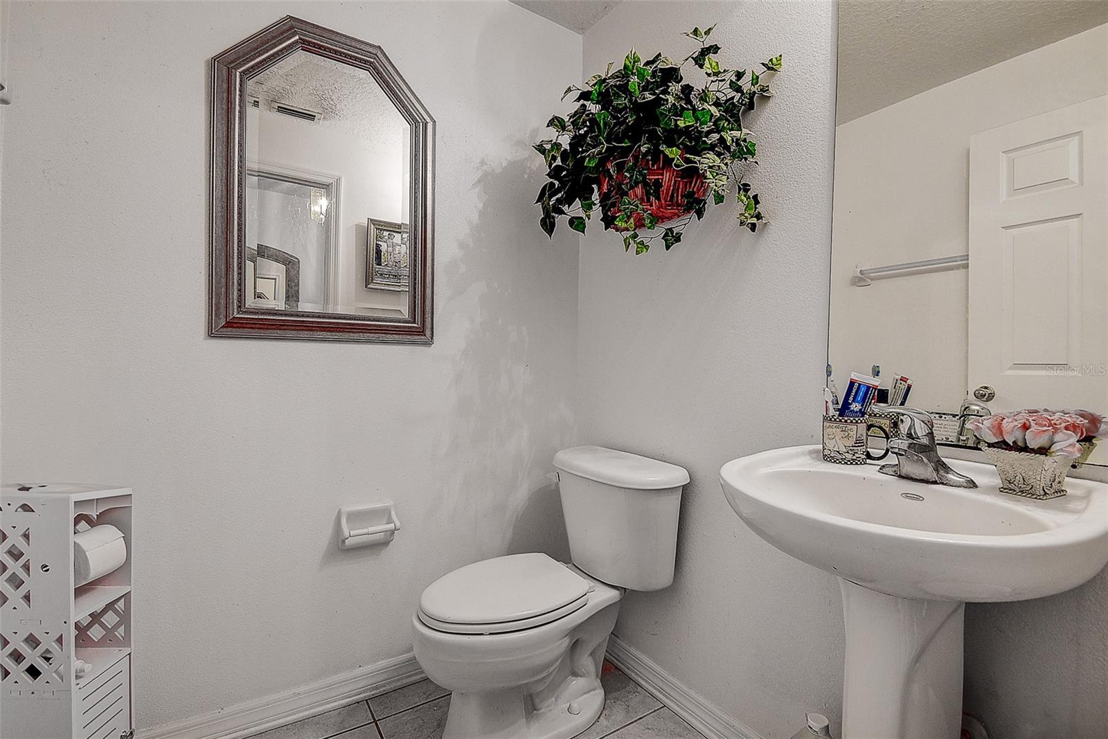 14985 Alan Ct Property Photo 4