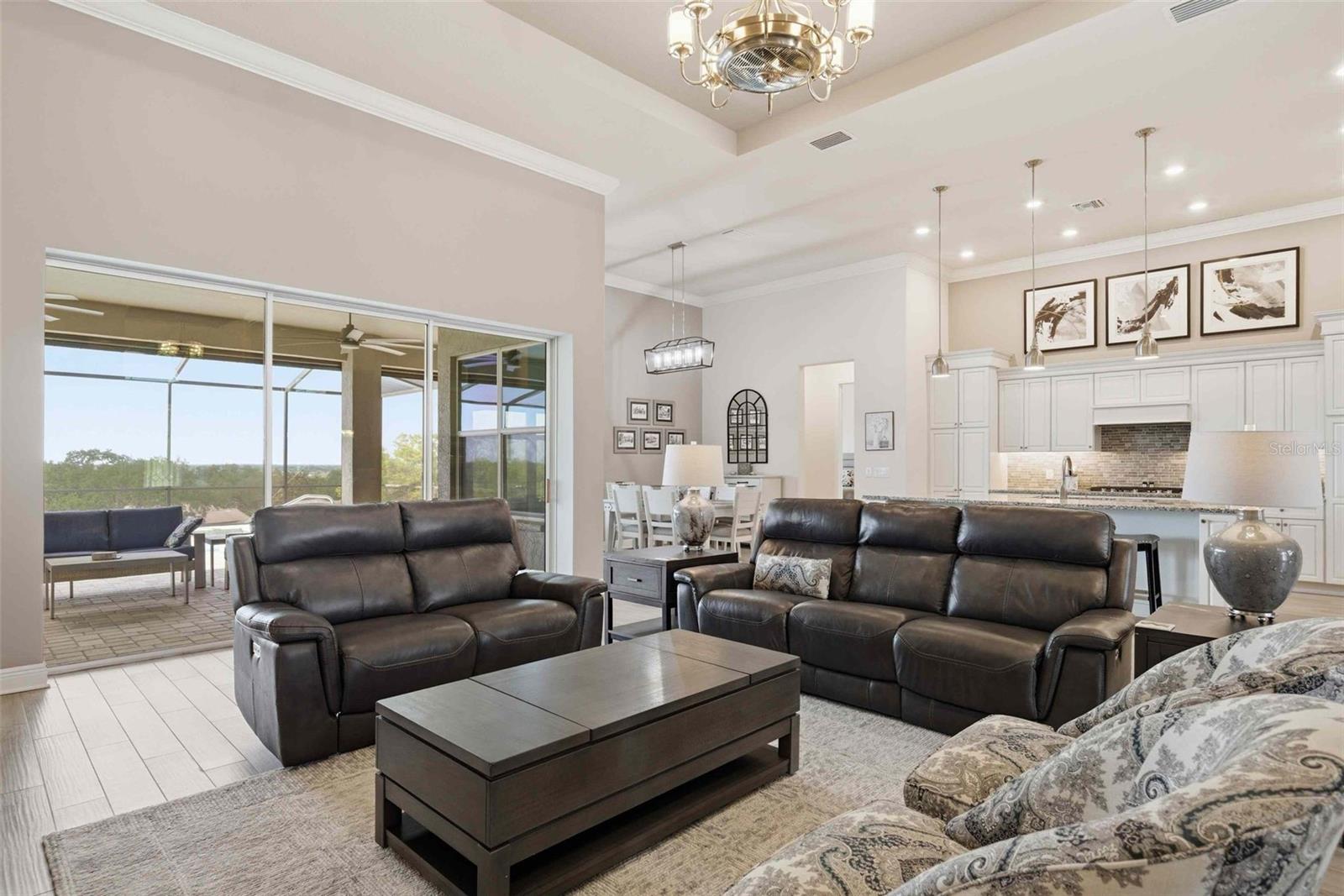 2210 N Peakview Loop Property Photo 13