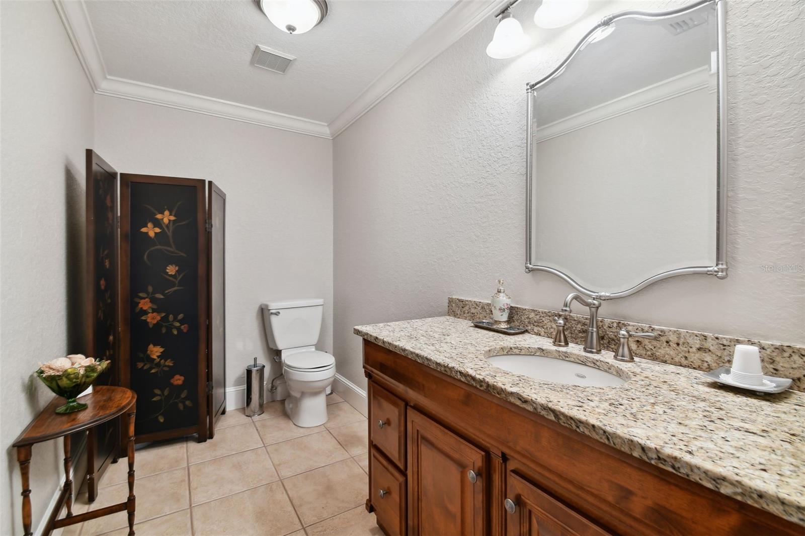 1137 Bartow Rd #204 Property Photo 20
