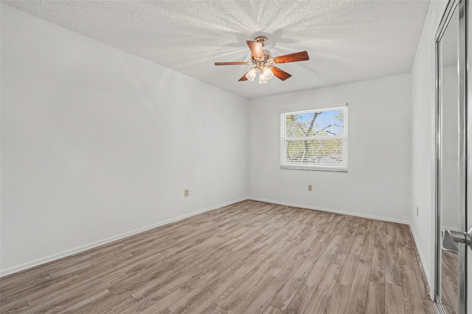18731 Firethorn Dr Property Photo 26
