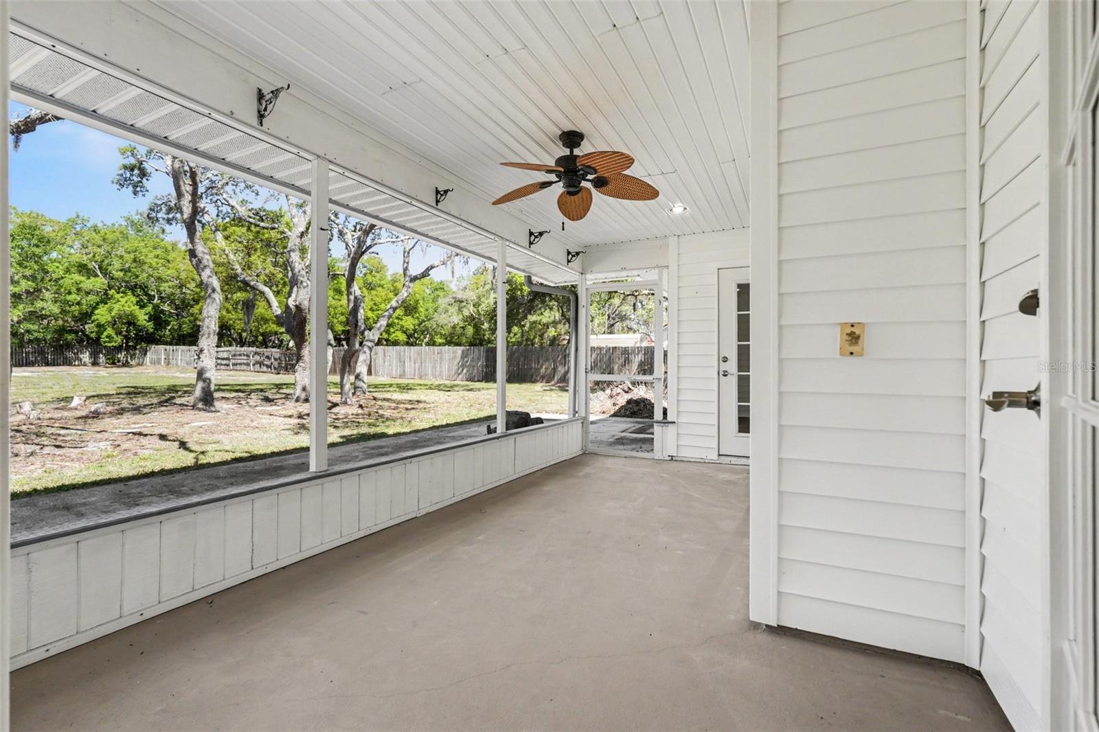 18731 Firethorn Dr Property Photo 32