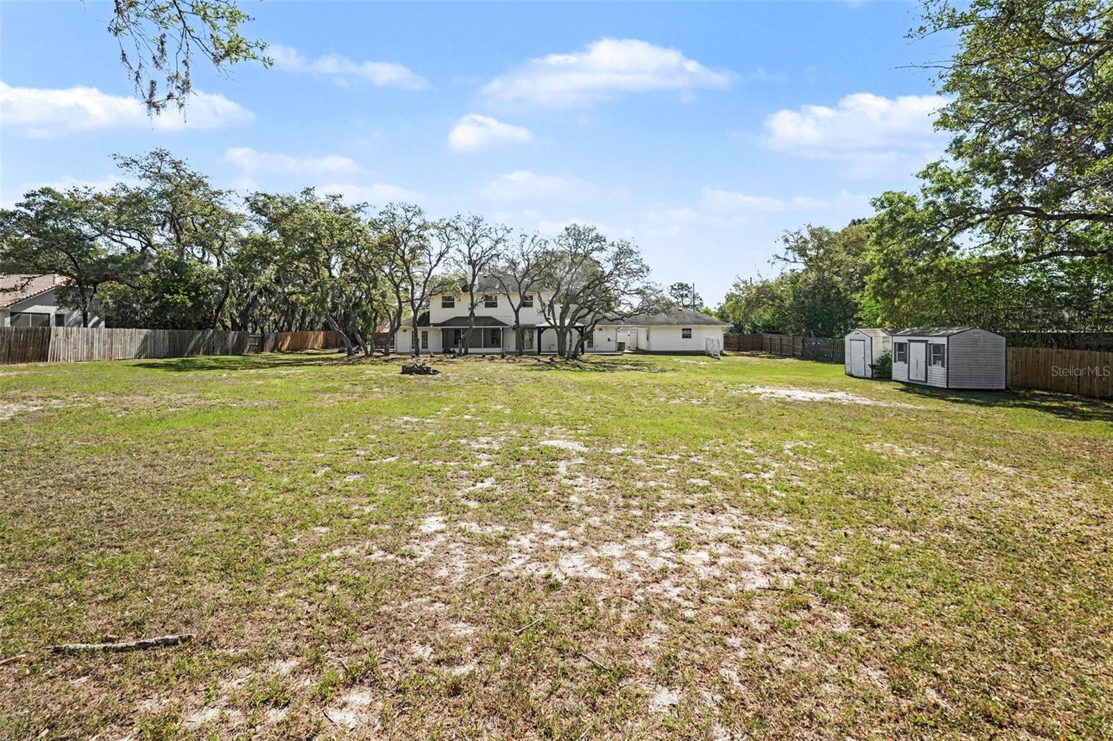 18731 Firethorn Dr Property Photo 34