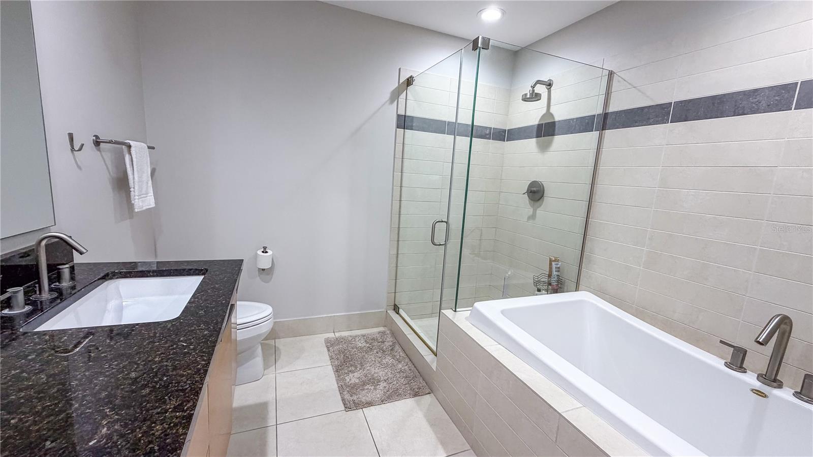 175 1st St S #1108 Property Photo 6