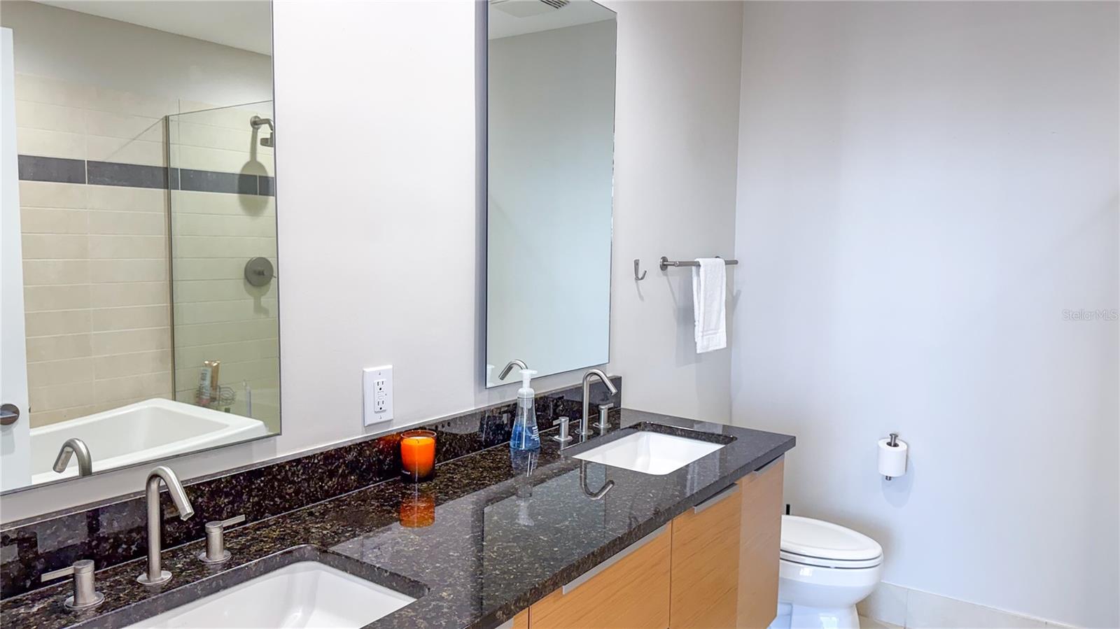 175 1st St S #1108 Property Photo 7