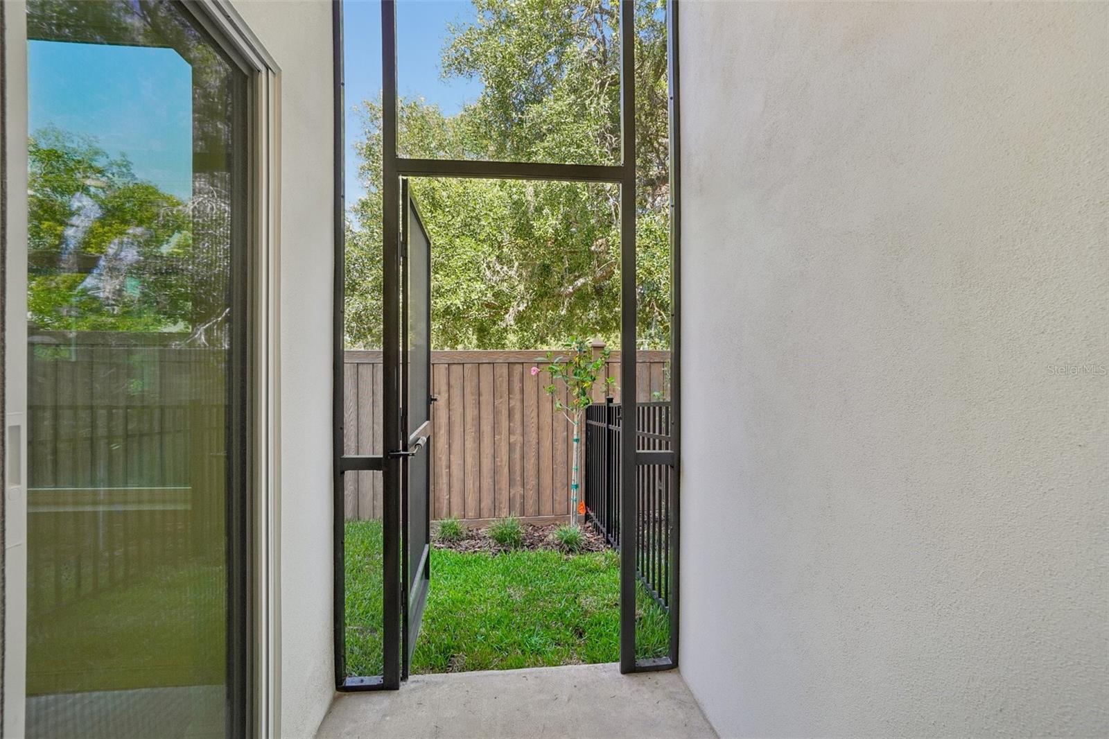 610 Silver Stream Ct Property Photo 33