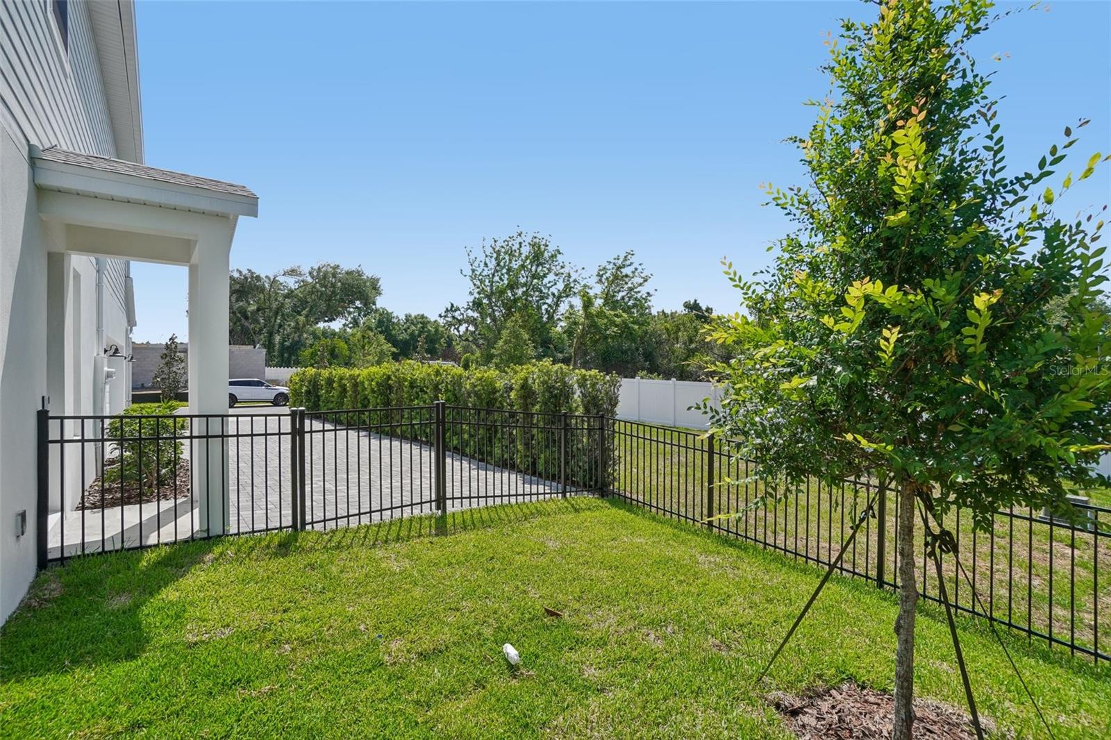 610 Silver Stream Ct Property Photo 35