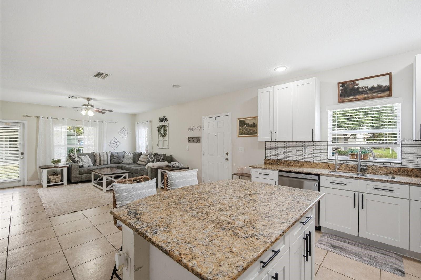 4711 Chatterton Way Property Photo 10