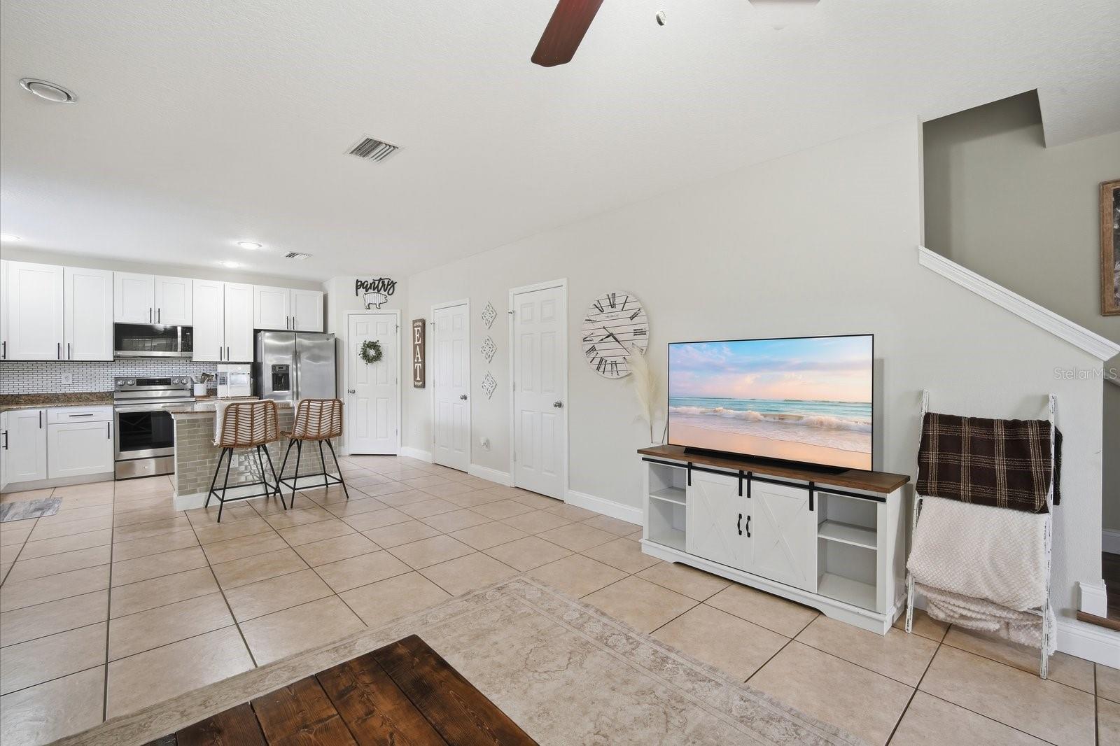 4711 Chatterton Way Property Photo 16