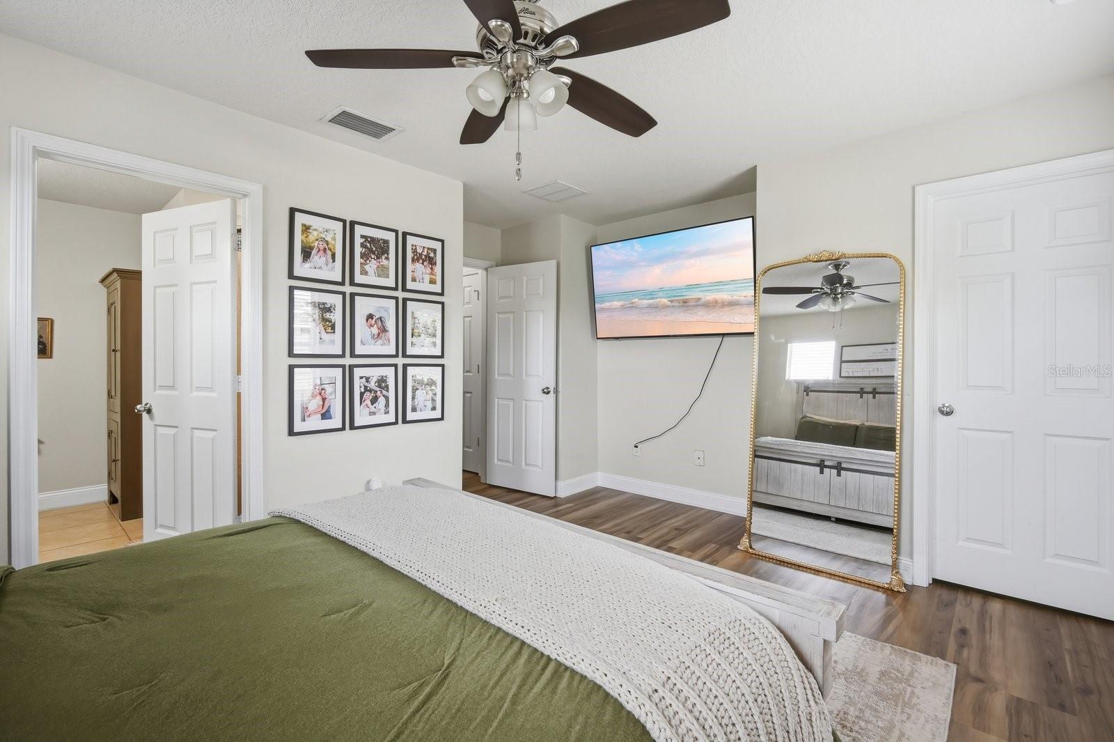4711 Chatterton Way Property Photo 20