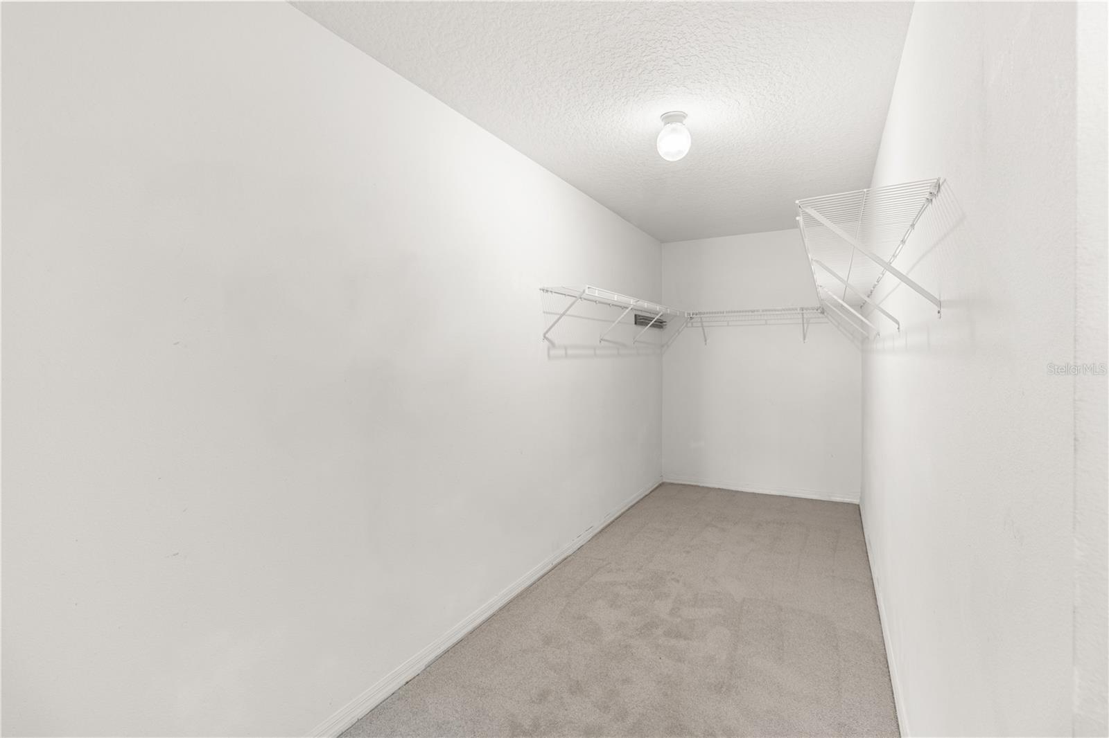 11718 Stonewood Gate Dr Property Photo 32