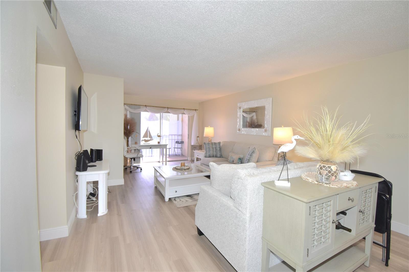 952 Virginia St #209 Property Photo 7