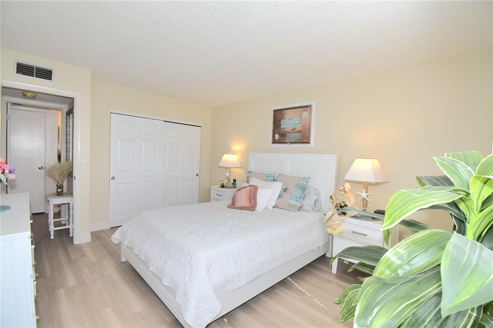 952 Virginia St #209 Property Photo 15